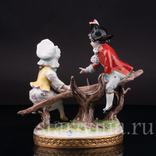 Фарфоровая фигурка Дети на качелях, Volkstedt, Германия, вт. пол. 20 в.