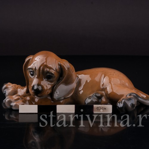 Фигурка собаки из фарфора Лежащий щенок таксы Rosenthal, Германия, 1930-40 гг.