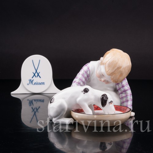 Фарфоровая статуэтка Малыш с собакой, Meissen, Германия, кон. 20 в.