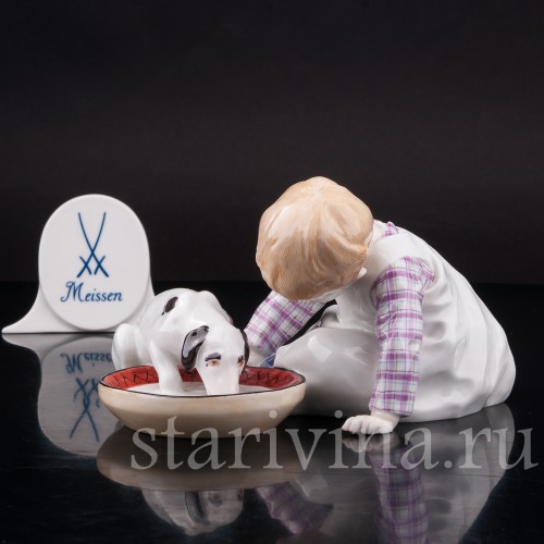 Фарфоровая статуэтка Малыш с собакой, Meissen, Германия, кон. 20 в.