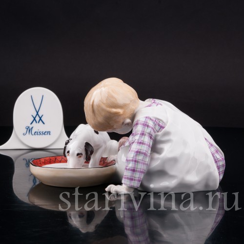 Фарфоровая статуэтка Малыш с собакой, Meissen, Германия, кон. 20 в.