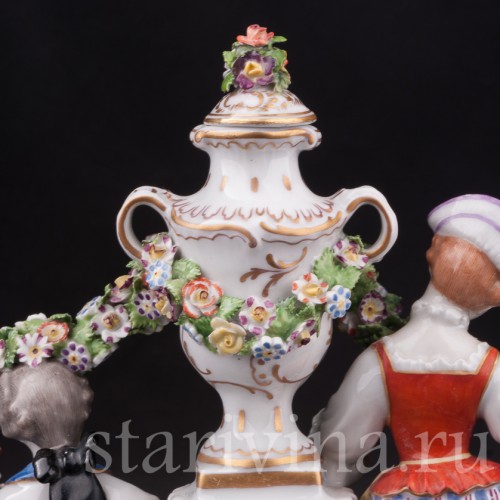 Фарфоровая композиция Влюбленная пара, Royal Wien, Австрия, нач. 20 в.