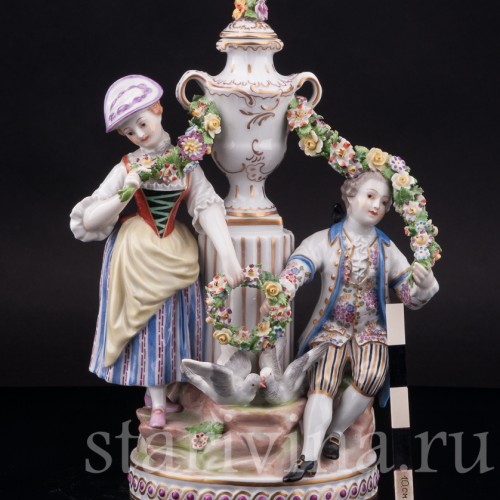 Фарфоровая композиция Влюбленная пара, Royal Wien, Австрия, нач. 20 в.