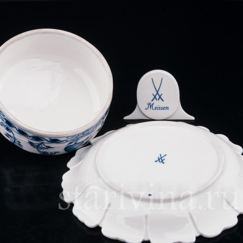 Уценненная фарфоровая Маслёнка, Луковичный узор, Meissen, Германия, сер.19 - нач.20 вв.