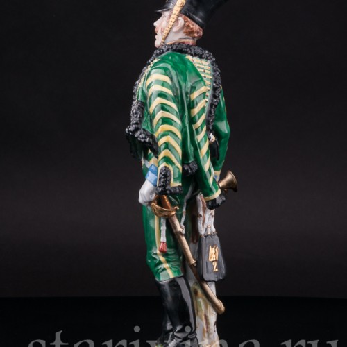 Фарфоровая статуэтка солдата Трубач 2го гусарского полка, Carl Thieme, Германия, нач. 20 в.