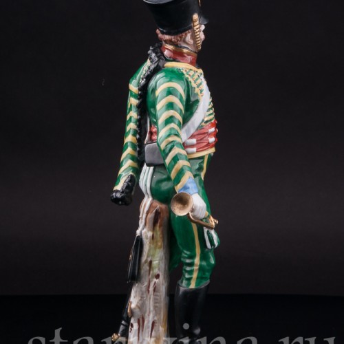 Фарфоровая статуэтка солдата Трубач 2го гусарского полка, Carl Thieme, Германия, нач. 20 в.