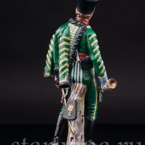 Фарфоровая статуэтка солдата Трубач 2го гусарского полка, Carl Thieme, Германия, нач. 20 в.