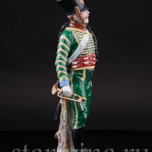 Фарфоровая статуэтка солдата Трубач 2го гусарского полка, Carl Thieme, Германия, нач. 20 в.