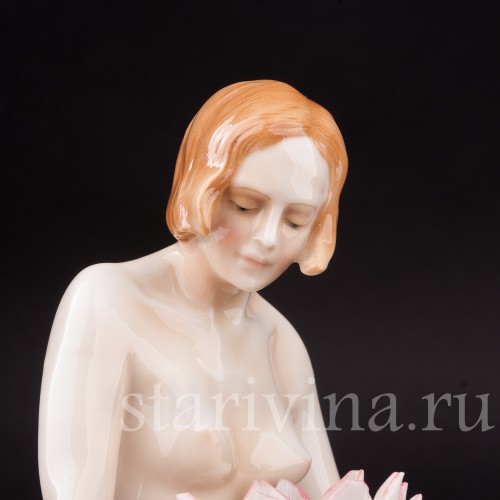 Фигурка из фарфора Девушка с лилией, Karl Ens, Германия, перв. пол. 20 в.