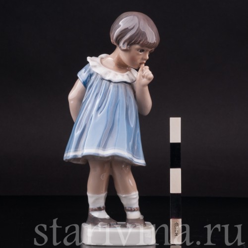 Фарфоровая статуэтка Девочка с пальцем во рту, Dahl Jensen, Дания, 1920-80 гг.