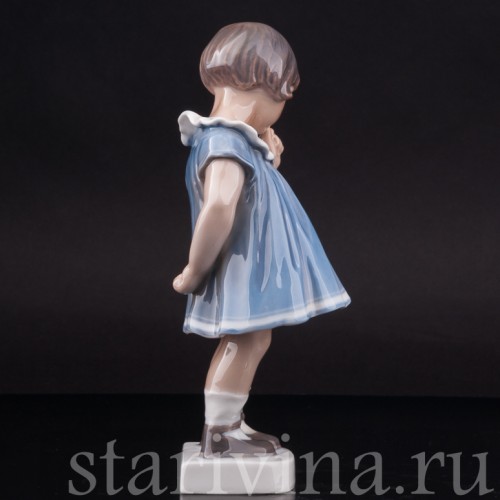 Фарфоровая статуэтка Девочка с пальцем во рту, Dahl Jensen, Дания, 1920-80 гг.