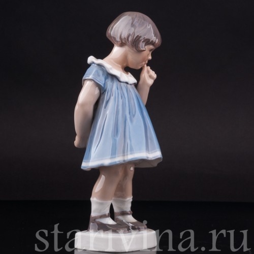 Фарфоровая статуэтка Девочка с пальцем во рту, Dahl Jensen, Дания, 1920-80 гг.