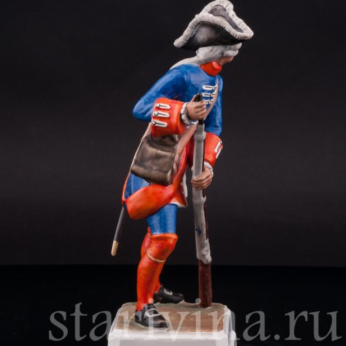 Фарфоровая фигурка Солдат гвардии, 1757, Goebel, Германия, 1964-72 гг.