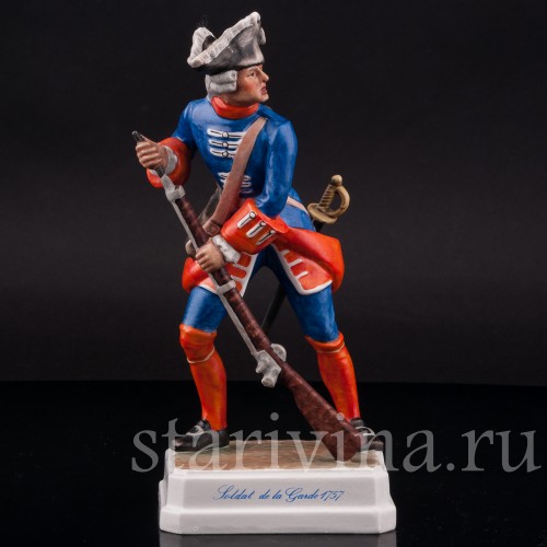 Фарфоровая фигурка Солдат гвардии, 1757, Goebel, Германия, 1964-72 гг.