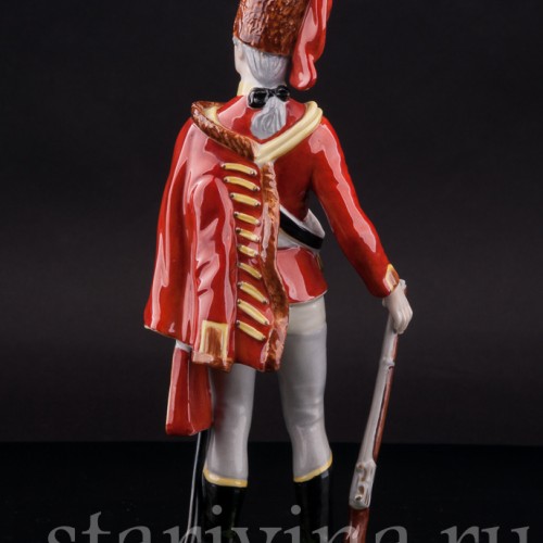 Фарфоровая статуэтка Гусар, Volkstedt, Германия, вт. пол. 20 в.