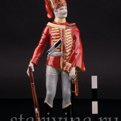 Фарфоровая статуэтка Гусар, Volkstedt, Германия, вт. пол. 20 в.