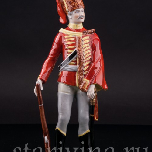 Фарфоровая статуэтка Гусар, Volkstedt, Германия, вт. пол. 20 в.