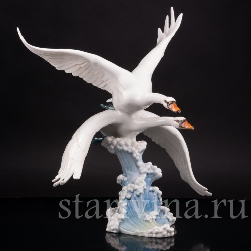 Фарфоровая статуэтка птиц Летящие лебеди, Hutschenreuther, Германия, 1970 гг.