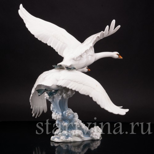 Фарфоровая статуэтка птиц Летящие лебеди, Hutschenreuther, Германия, 1970 гг.