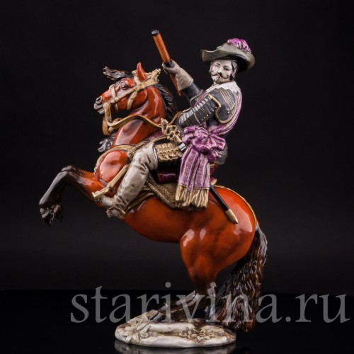 Фарфоровая статуэтка Полководец на коне, Salvador Mallol, Испания, вт. пол. 20 в.