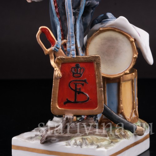 Фарфоровая статуэтка Гусарский офицер, Dressel, Kister & Co, Германия.