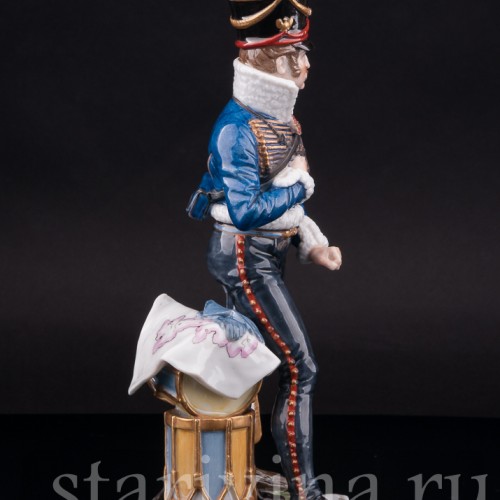 Фарфоровая статуэтка Гусарский офицер, Dressel, Kister & Co, Германия.