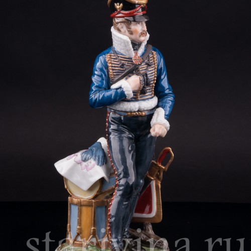 Фарфоровая статуэтка Гусарский офицер, Dressel, Kister & Co, Германия.