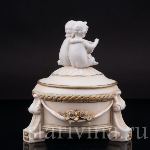 Фарфоровая шкатулка Малыши с книжкой, E. A. Muller, Германия, 1890-1927 гг.