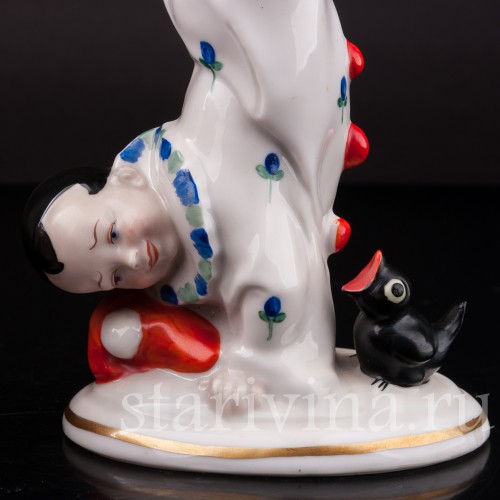 Фигурка пьеро из фарфора "Вверх ногами", Hertwig & Co, Германия, нач. 20 в.