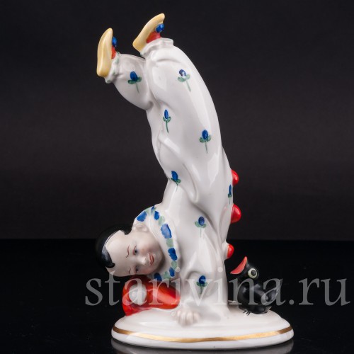 Фигурка пьеро из фарфора "Вверх ногами", Hertwig & Co, Германия, нач. 20 в.