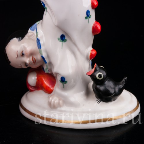 Фигурка пьеро из фарфора "Вверх ногами", Hertwig & Co, Германия, нач. 20 в.