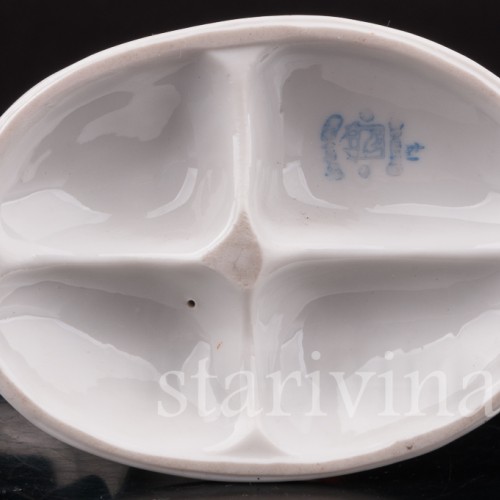 Фигурка пьеро из фарфора "Вверх ногами", Hertwig & Co, Германия, нач. 20 в.