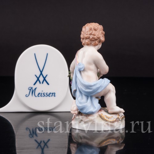 Фигурка из фарфора Путти с гирляндой цветов, миниатюра Meissen, Германия, сер. 19 - нач. 20 вв.