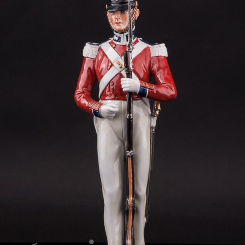 Фарфоровая статуэтка Королевский артиллерист, 1830, Sitzendorf, Германия, вт. пол. 20 в.