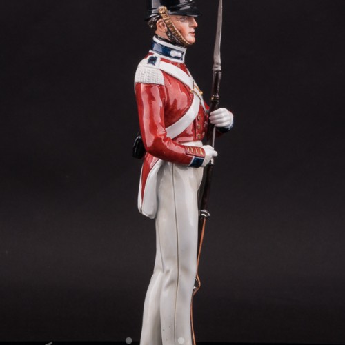 Фарфоровая статуэтка Королевский артиллерист, 1830, Sitzendorf, Германия, вт. пол. 20 в.