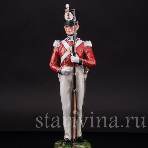 Фарфоровая статуэтка Королевский артиллерист, 1830, Sitzendorf, Германия, вт. пол. 20 в.