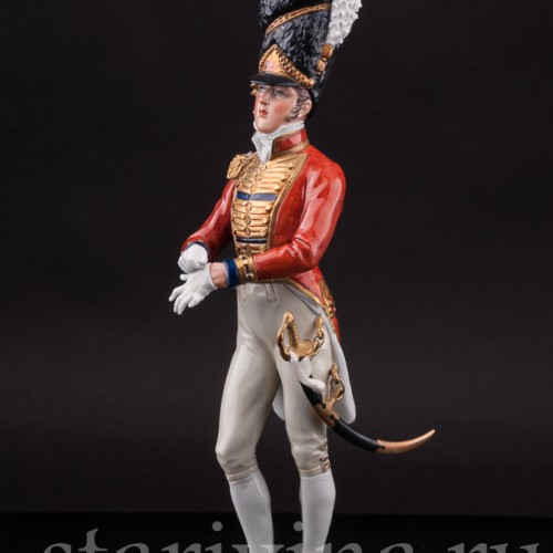 Фарфоровая статуэтка Офицер шотландской гвардии, 1815, Sitzendorf, Германия, вт. пол. 20 в.