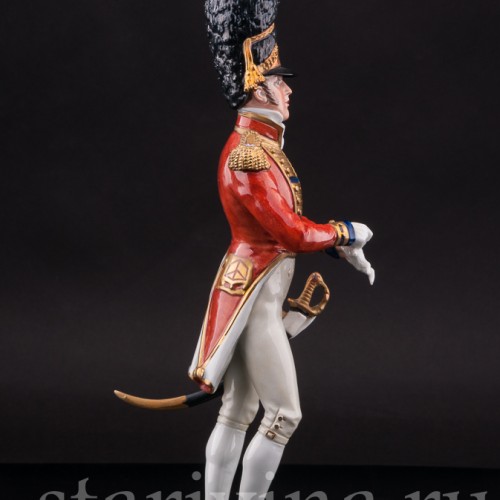Фарфоровая статуэтка Офицер шотландской гвардии, 1815, Sitzendorf, Германия, вт. пол. 20 в.