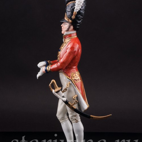 Фарфоровая статуэтка Офицер шотландской гвардии, 1815, Sitzendorf, Германия, вт. пол. 20 в.