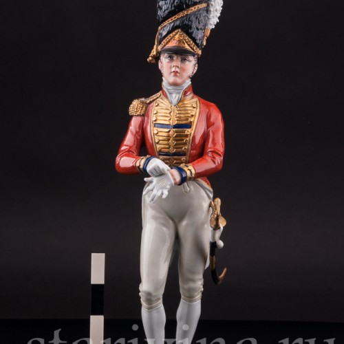 Фарфоровая статуэтка Офицер шотландской гвардии, 1815, Sitzendorf, Германия, вт. пол. 20 в.