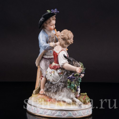 Фарфоровая статуэтка Аллегория осени, дети с козликом, Volkstedt, Германия, нач. 20 в.