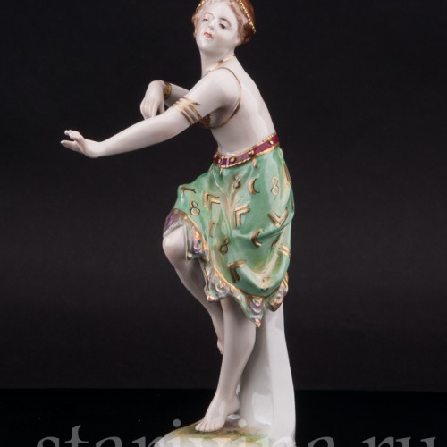 Фигурка девушки из фарфора Танцовщица ар деко, Volkstedt, Германия, нач. 20 в.