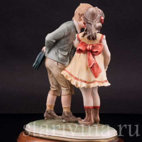 Фарфоровая фигурка Поцелуй, Bruno Merli, Италия, 1981 год.