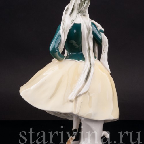 Фигурка из фарфора Итальянская девушка, Karl Ens, Германия, сер. 20 в.