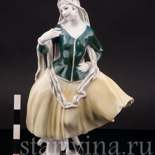 Фигурка из фарфора Итальянская девушка, Karl Ens, Германия, сер. 20 в.