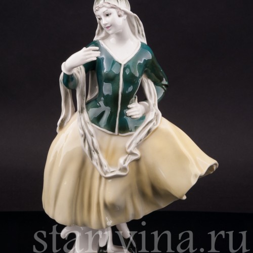 Фигурка из фарфора Итальянская девушка, Karl Ens, Германия, сер. 20 в.