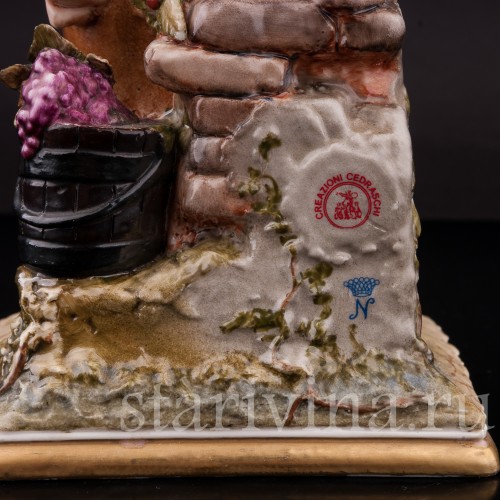 Фарфоровая статуэтка Мужчина с собакой и зонтиком, Capodimonte, Италия, 1970-е гг.