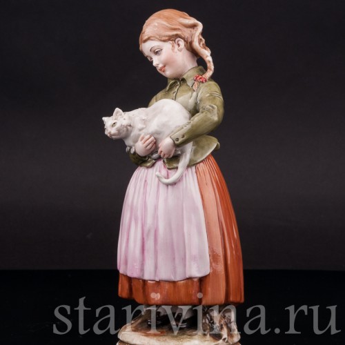 Фигурка из фарфора Девочка с кошкой Bruno Merli, Италия, сер. 20 века.