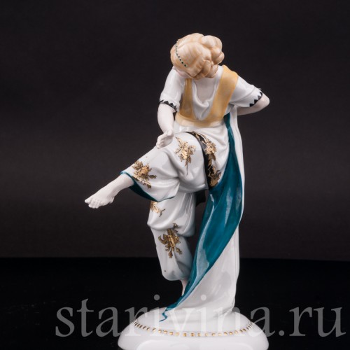 Статуэтка из фарфора Танцовщица ар деко, Hertwig & Co, Германия, 1920-30 гг.