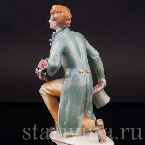 Фигурка из фарфора Кавалер с букетом, Karl Ens, Германия, 1920-30 гг.